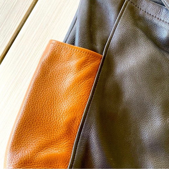 Coach Genuine Leather Shoulder Bag Purse two toned Black/Brown FAIR condition - Picture 4 of 12